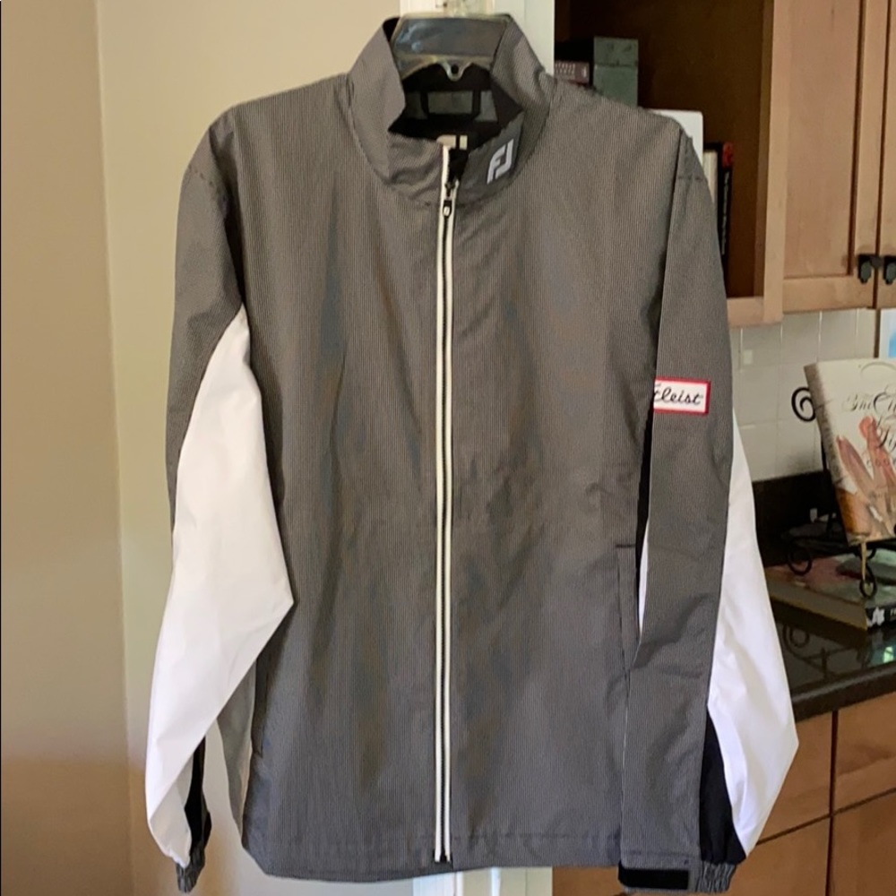 Golf wind jacket